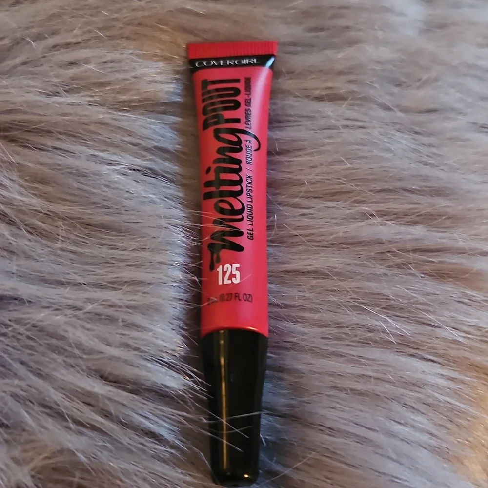 🆕️💄Covergirl Melting Pout Gel Liquid Liquid Lipstick 💄Gel Yes 125💄🆕️
